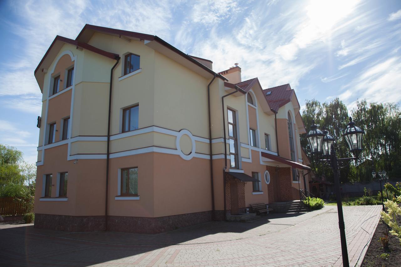 Alekselena Hotel Malekhuv Buitenkant foto