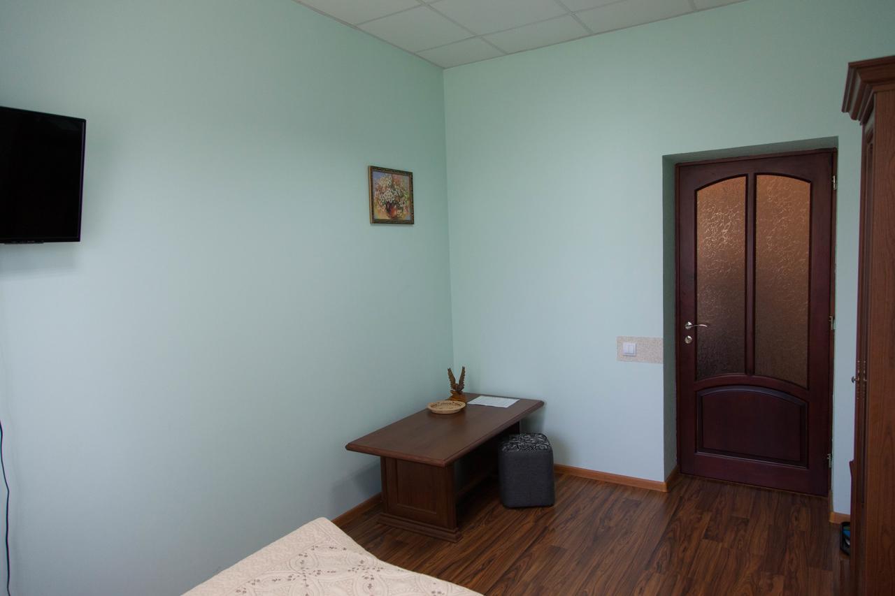 Alekselena Hotel Malekhuv Buitenkant foto
