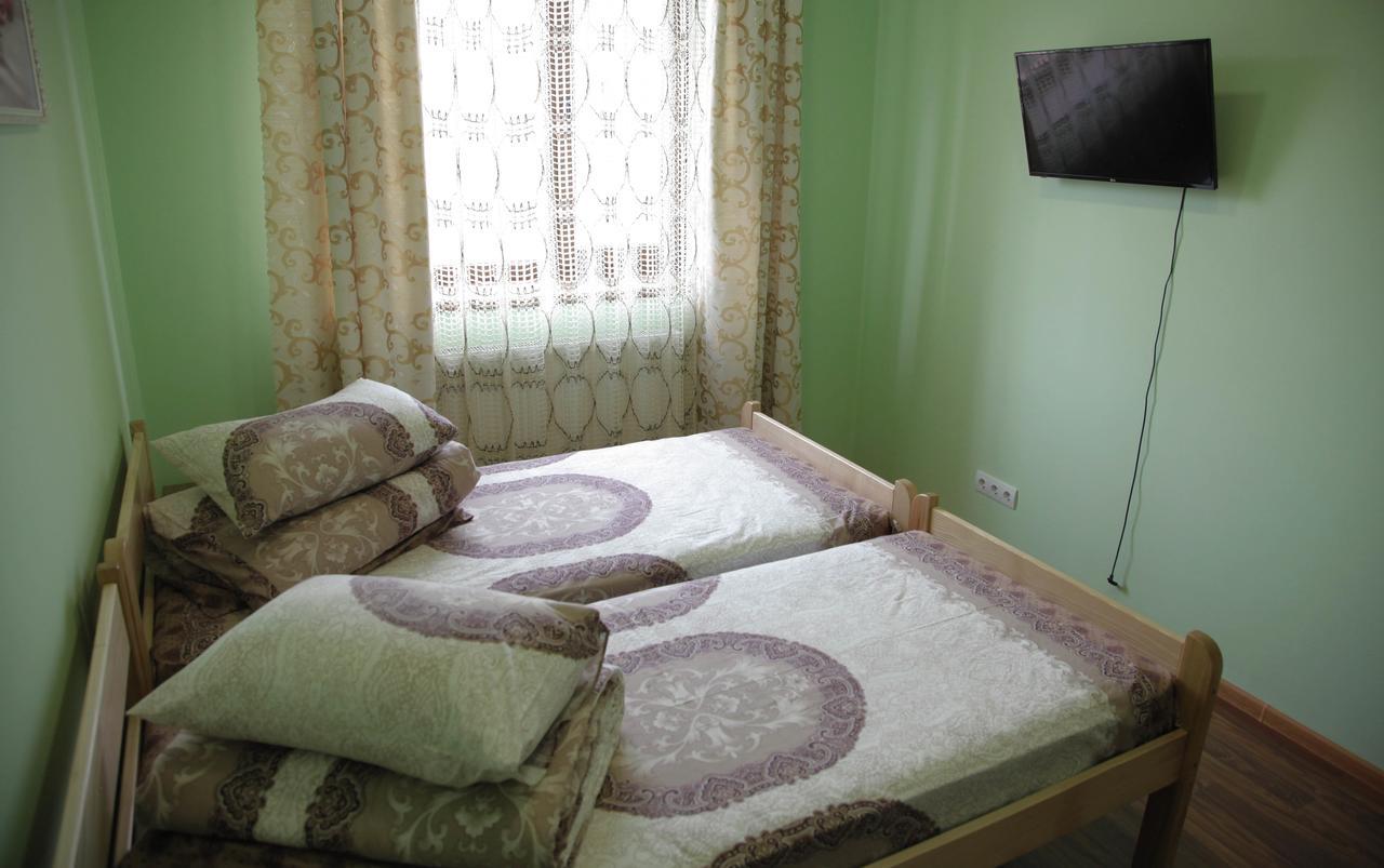 Alekselena Hotel Malekhuv Buitenkant foto