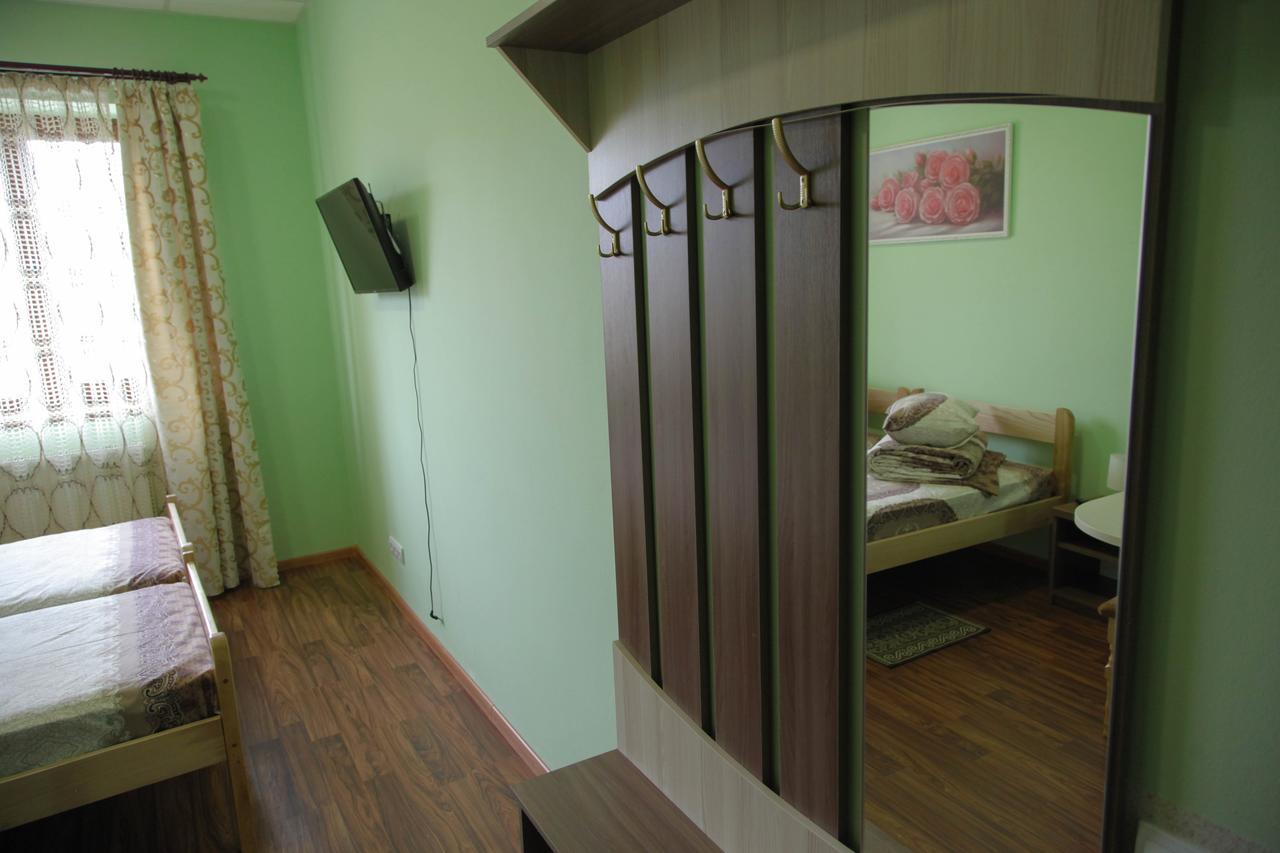 Alekselena Hotel Malekhuv Buitenkant foto