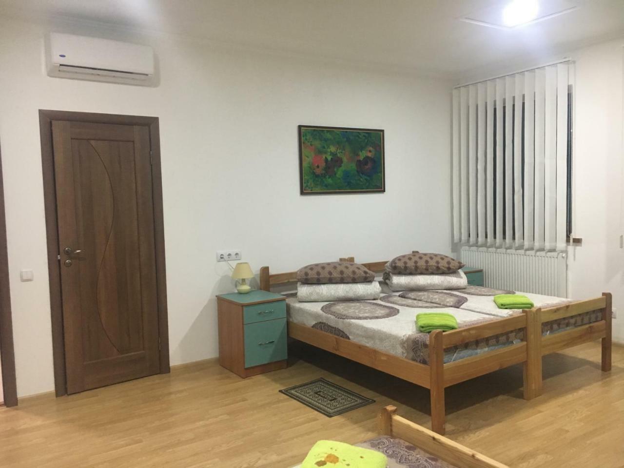 Alekselena Hotel Malekhuv Buitenkant foto